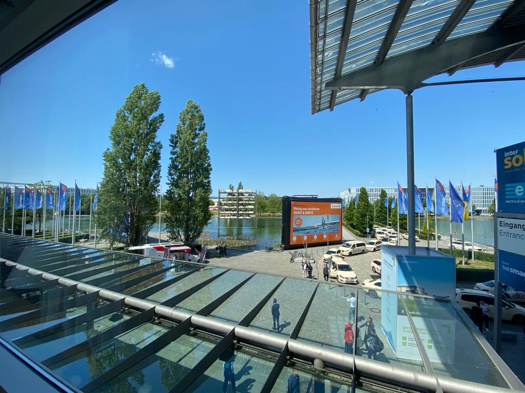 Forte crescita globale del fotovoltaico, ma ancora leggera in Italia.